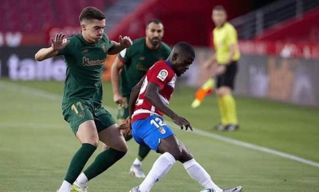 扑救动作前 扑救动作前