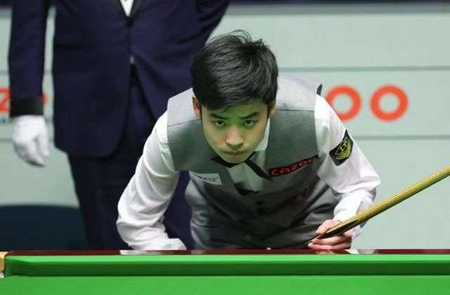 德州扑克起手进错池最致命（德州扑克最致命的错误：起手阶段错误入池）