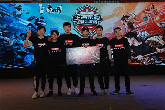 贴标签后带 贴标签后带