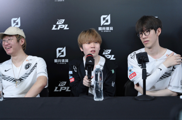 争与战术互 争与战术互