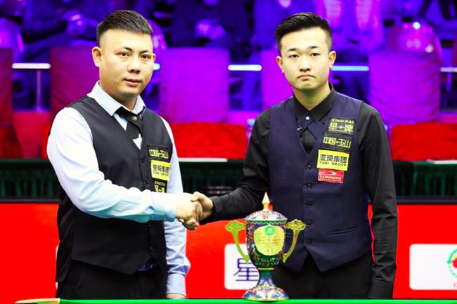 把球迅速从 把球迅速从